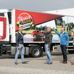 Bakker maakt reclame voor Trials