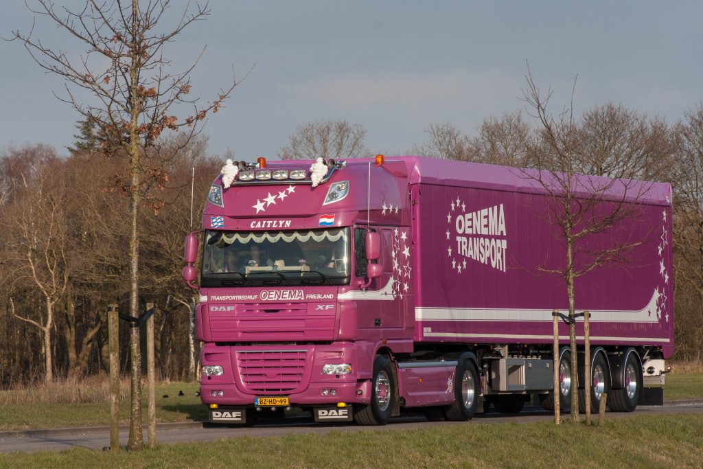 ‘Purple train’ voor Oenema Transport