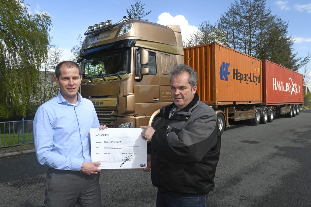 Methorst Transport uitreiking prijs DAF customer survey