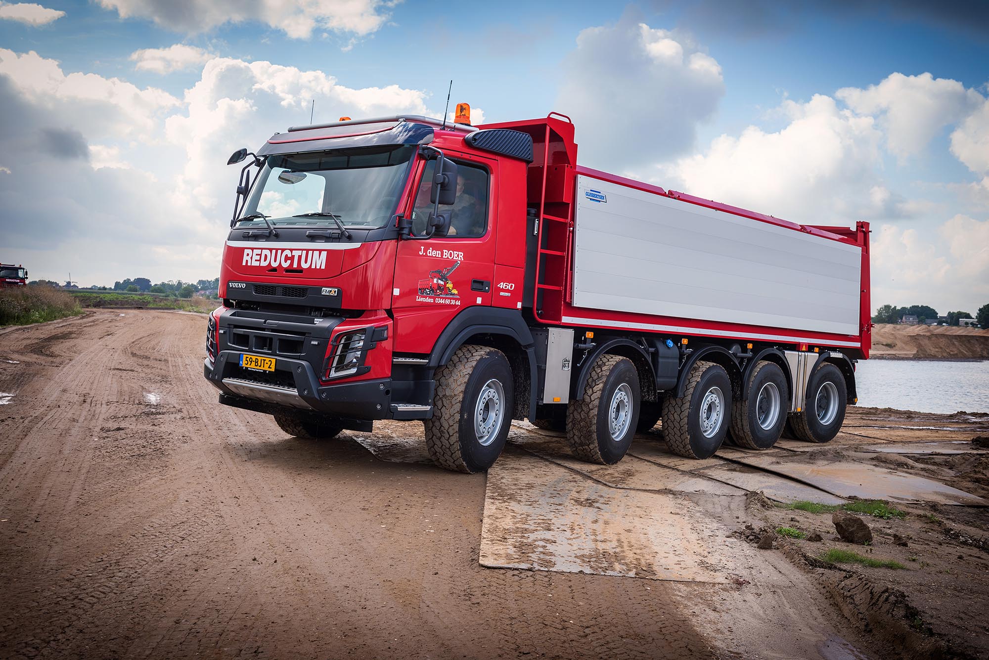 Volvo fm truck 6x6. Вольво FMX 10x4. Volvo FMX 10x10. Volvo FMX 10x4 540. Новый самосвал Вольво 10x4.