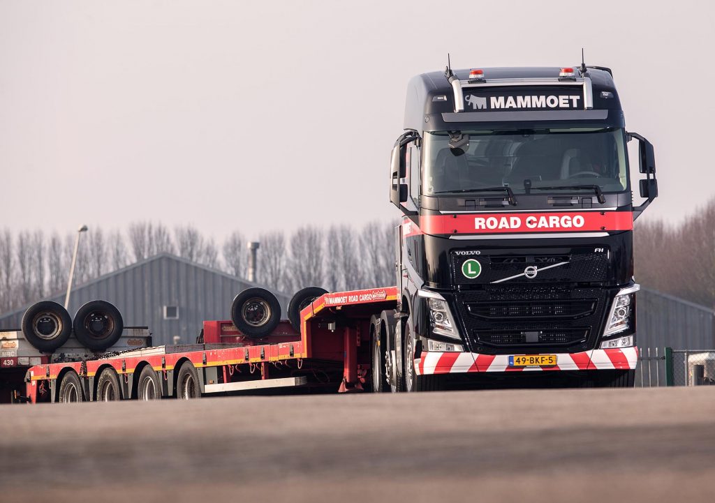 Mammoet Road Cargo, nieuwe Volvo FH