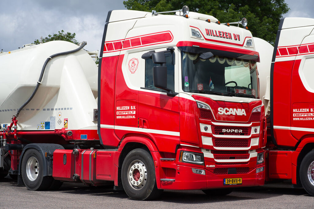 Scania 460R