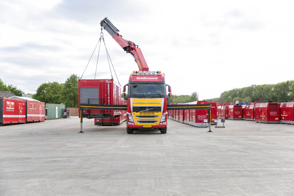 Aflevering Volvo's FH Bredenoord