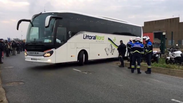 bus-uit-calais