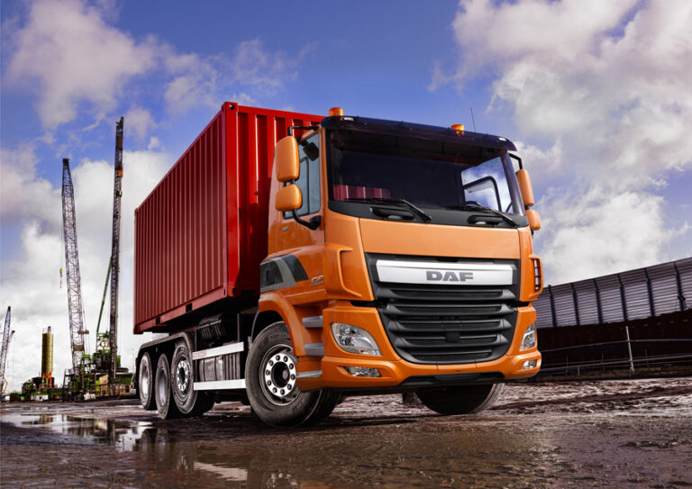 DAF start productie Euro 6 vierassers