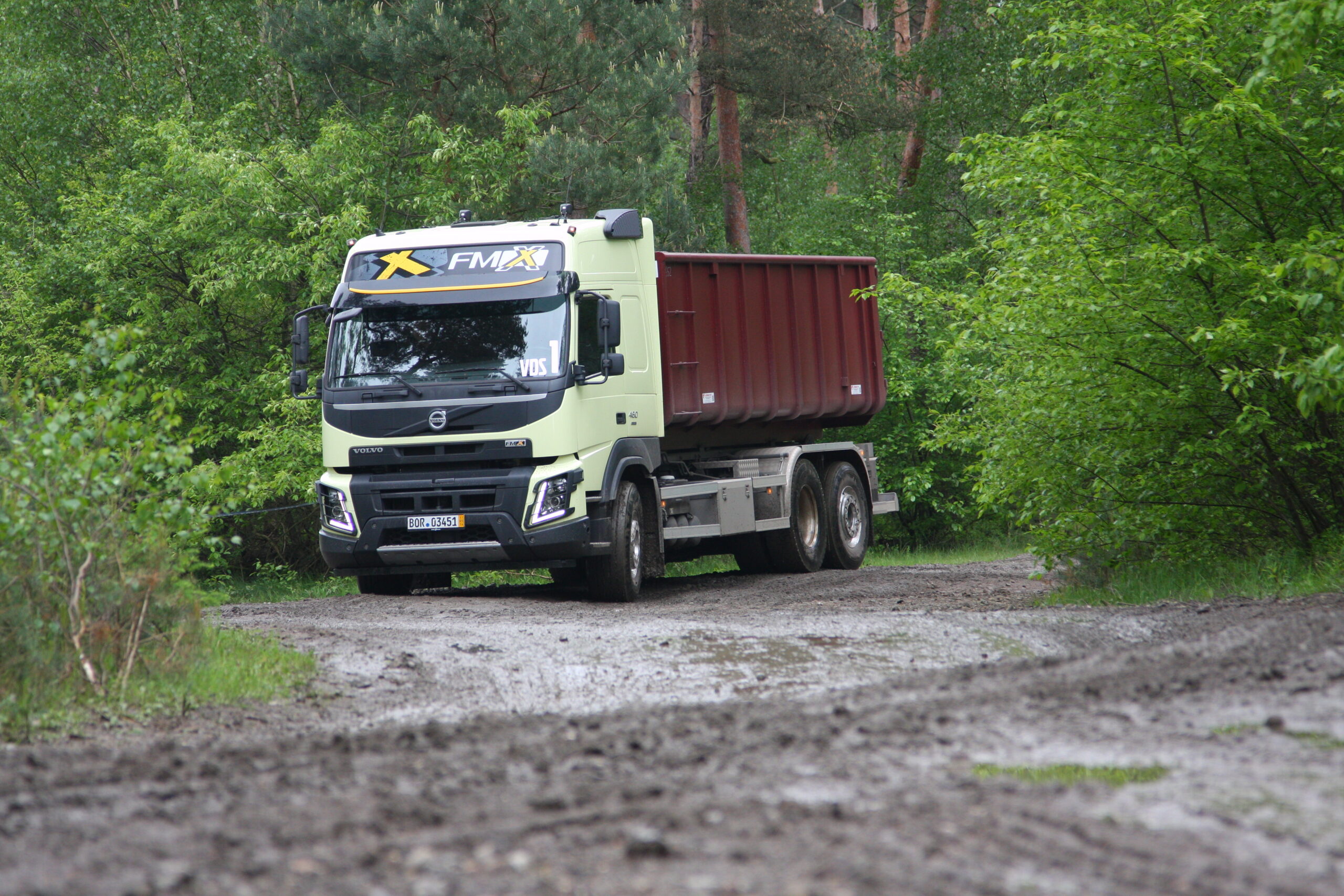 Truckstar Facebook-fans testen FMX