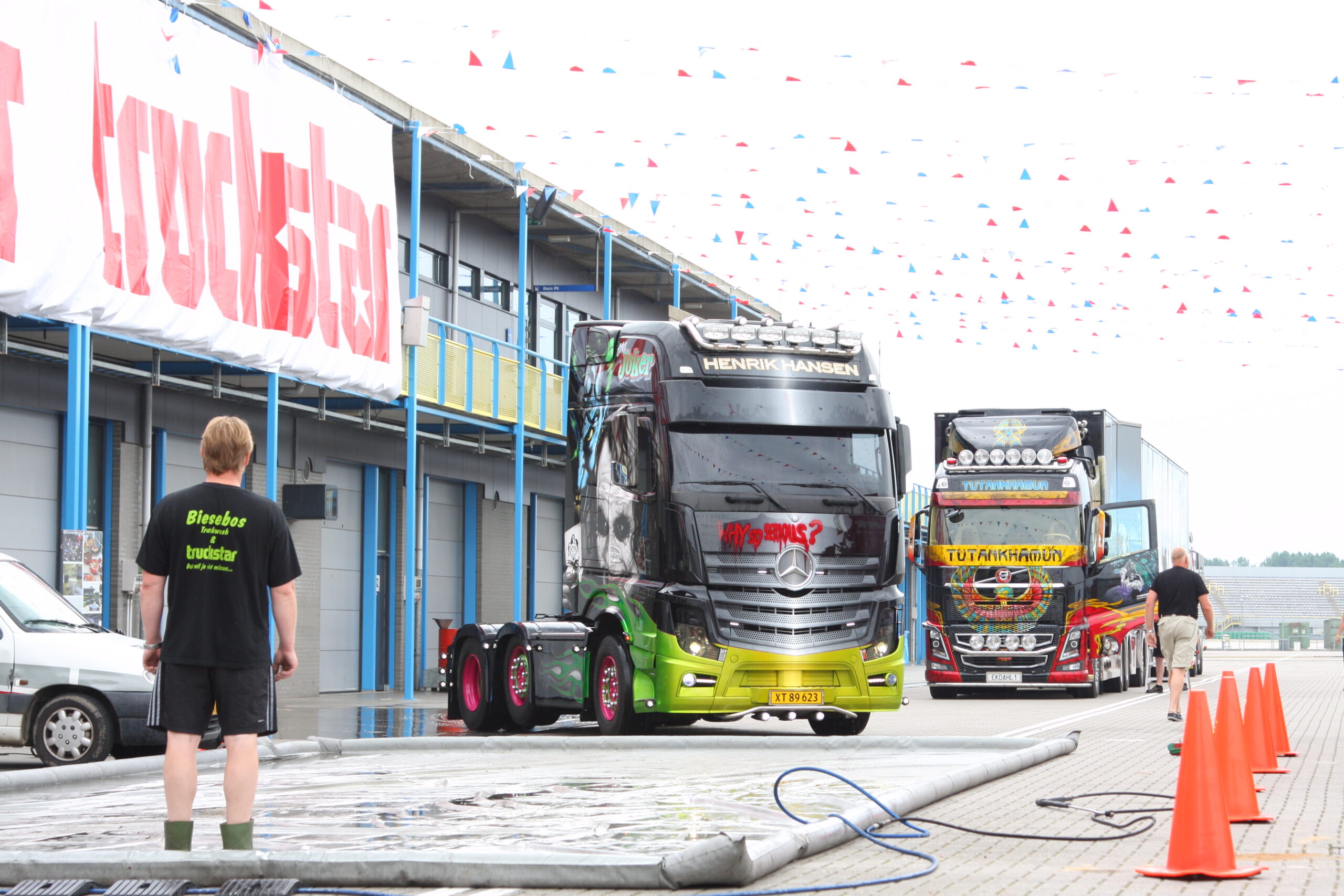 De eerste trucks glimmen al