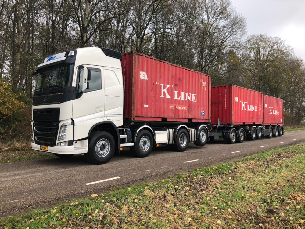 Volvo FH500 Globetrotter van De Hoop 