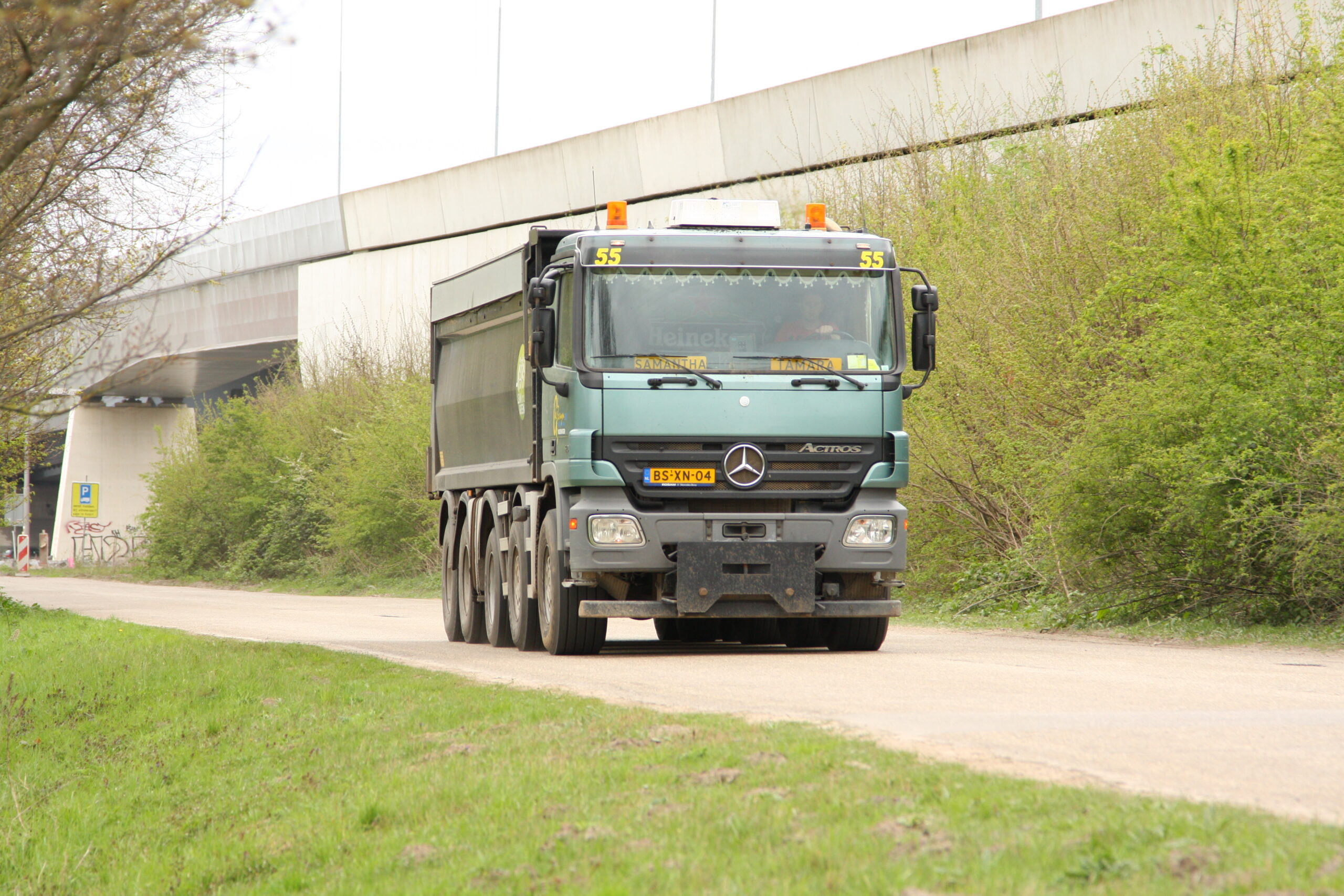 Mooie plaatjes bouw brug A9