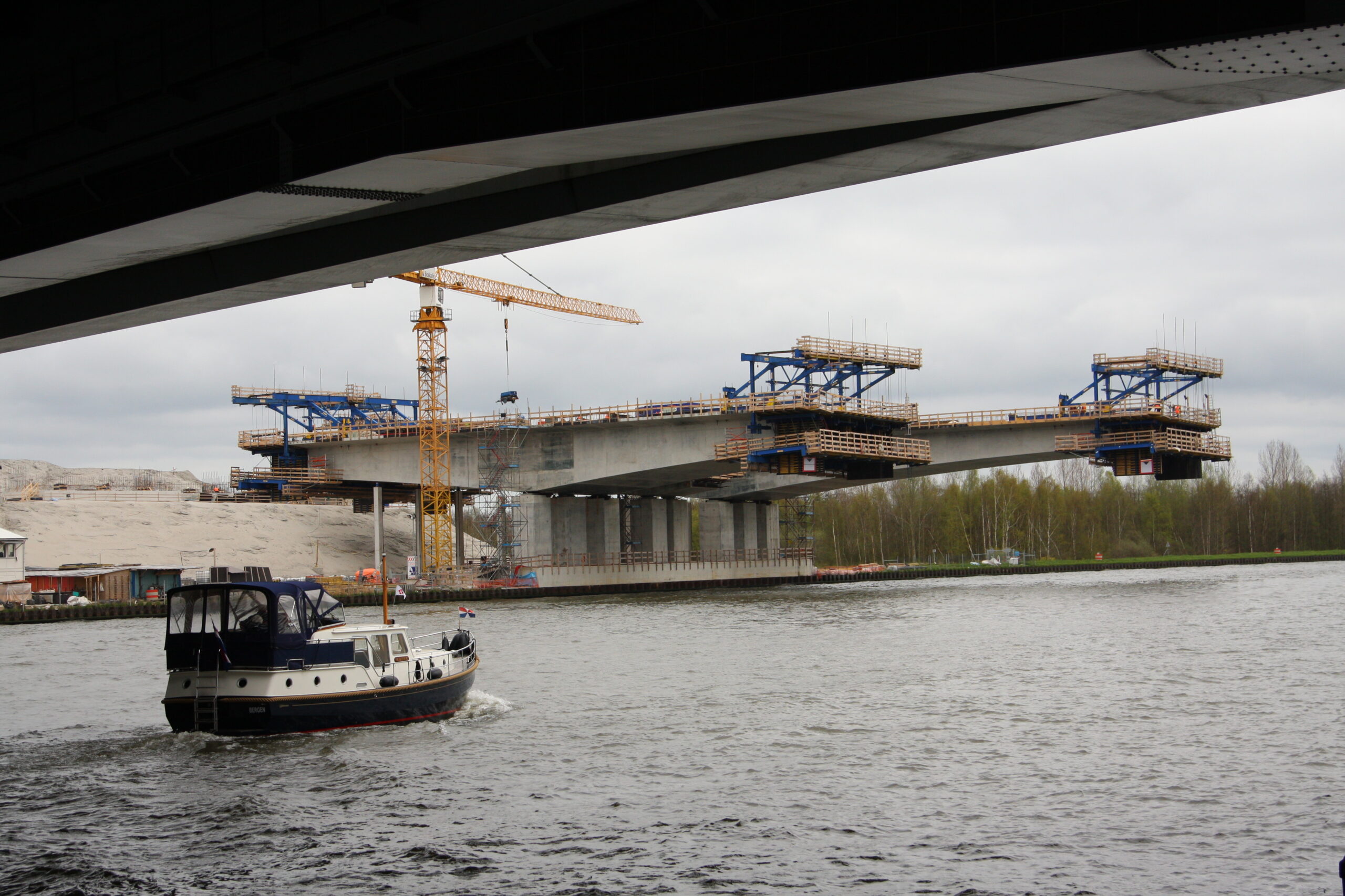 Mooie plaatjes bouw brug A9