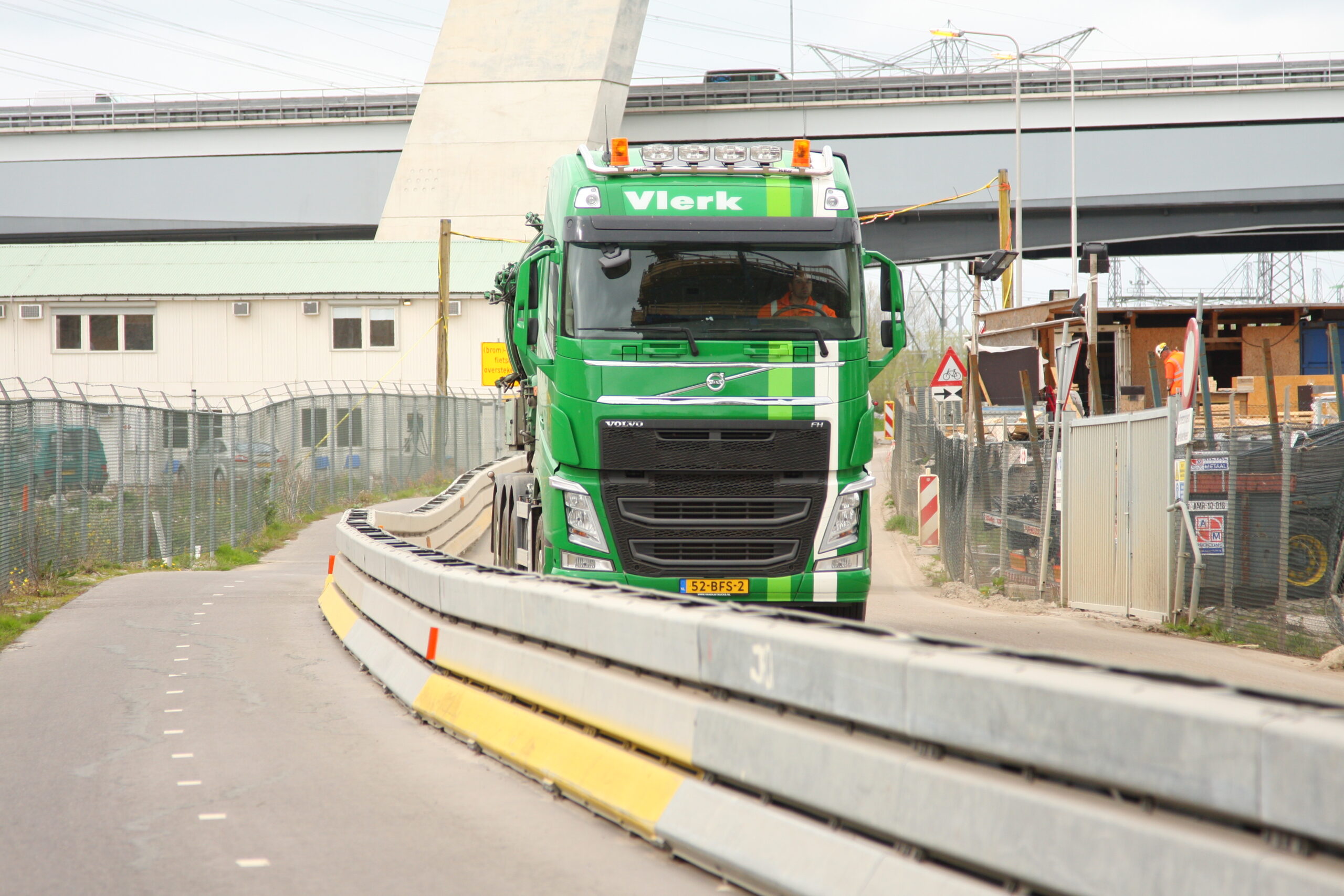 Mooie plaatjes bouw brug A9