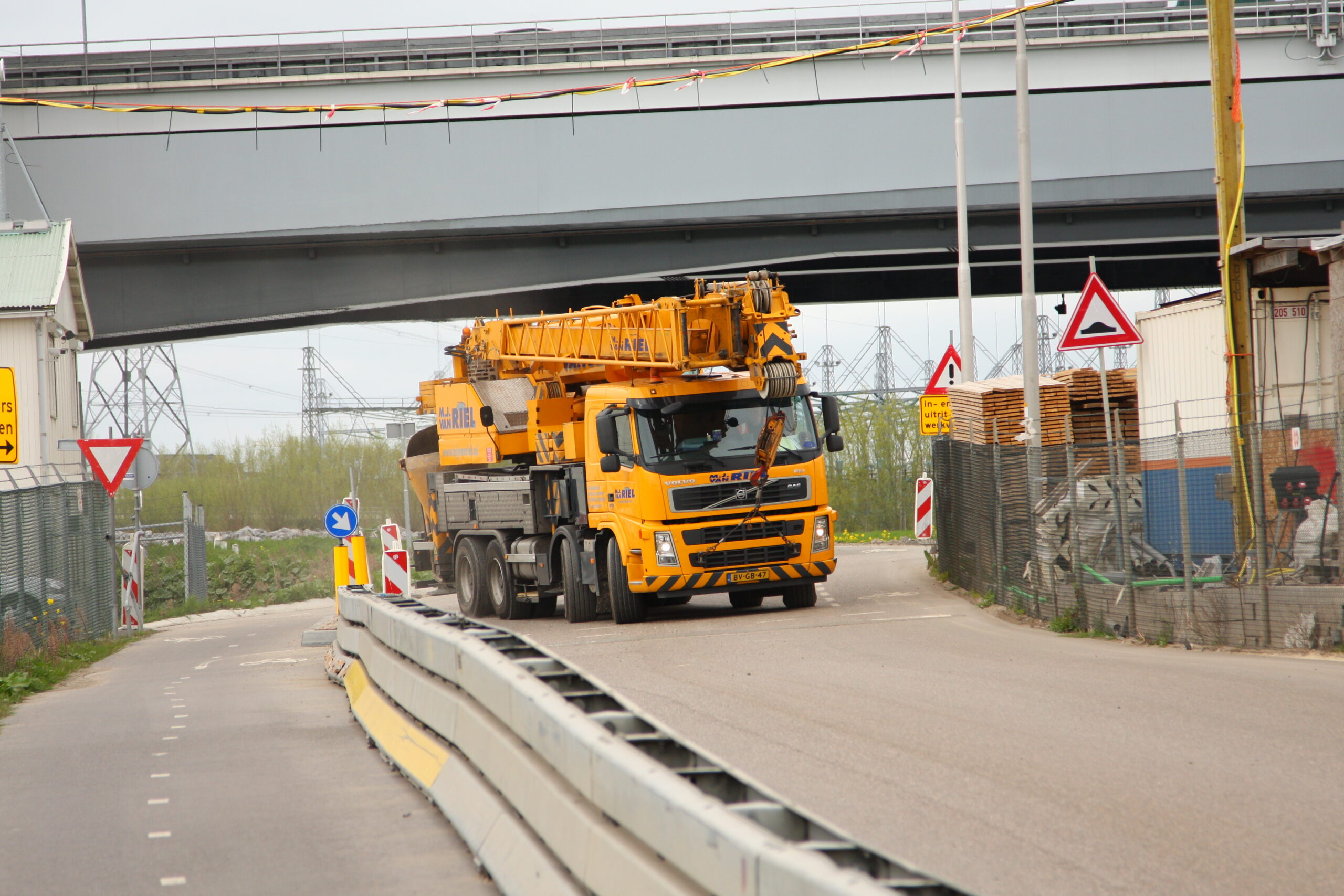 Mooie plaatjes bouw brug A9