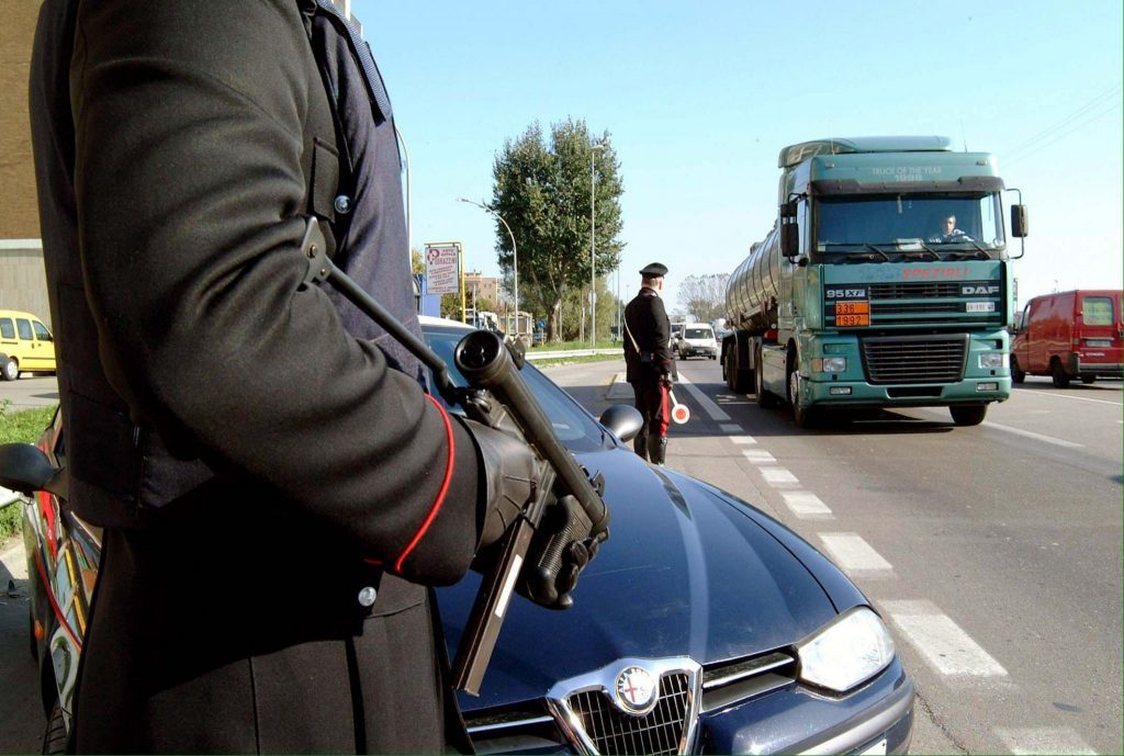 Italy_carabinieri_ANP-673216-1024x689