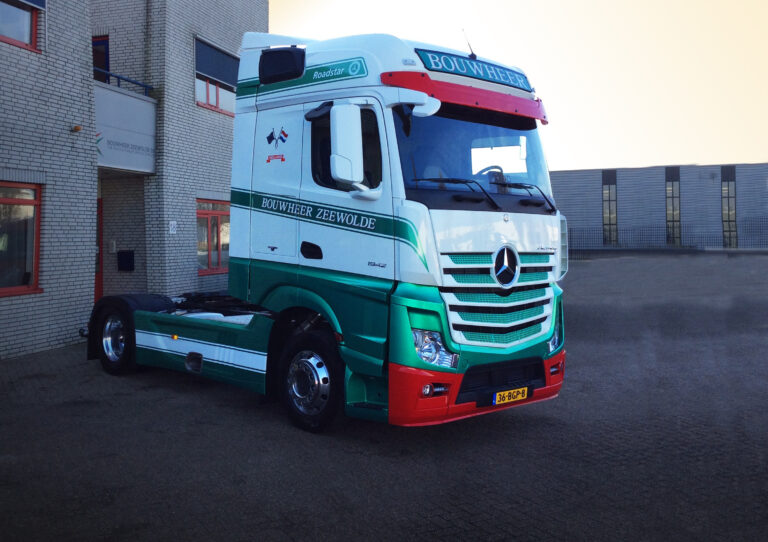 Mooie Actros voor Bouwheer Zeewolde