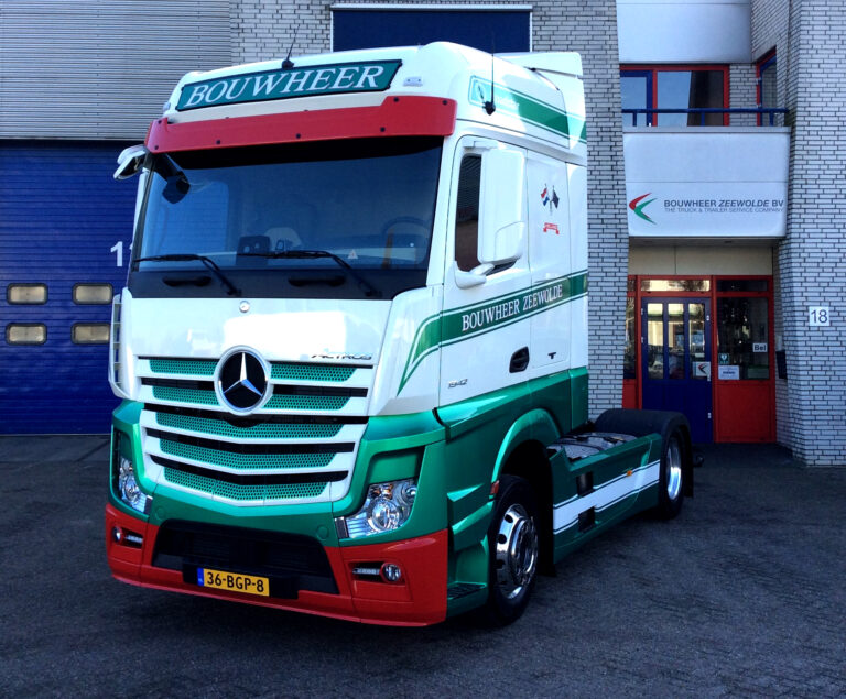 Mooie Actros voor Bouwheer Zeewolde