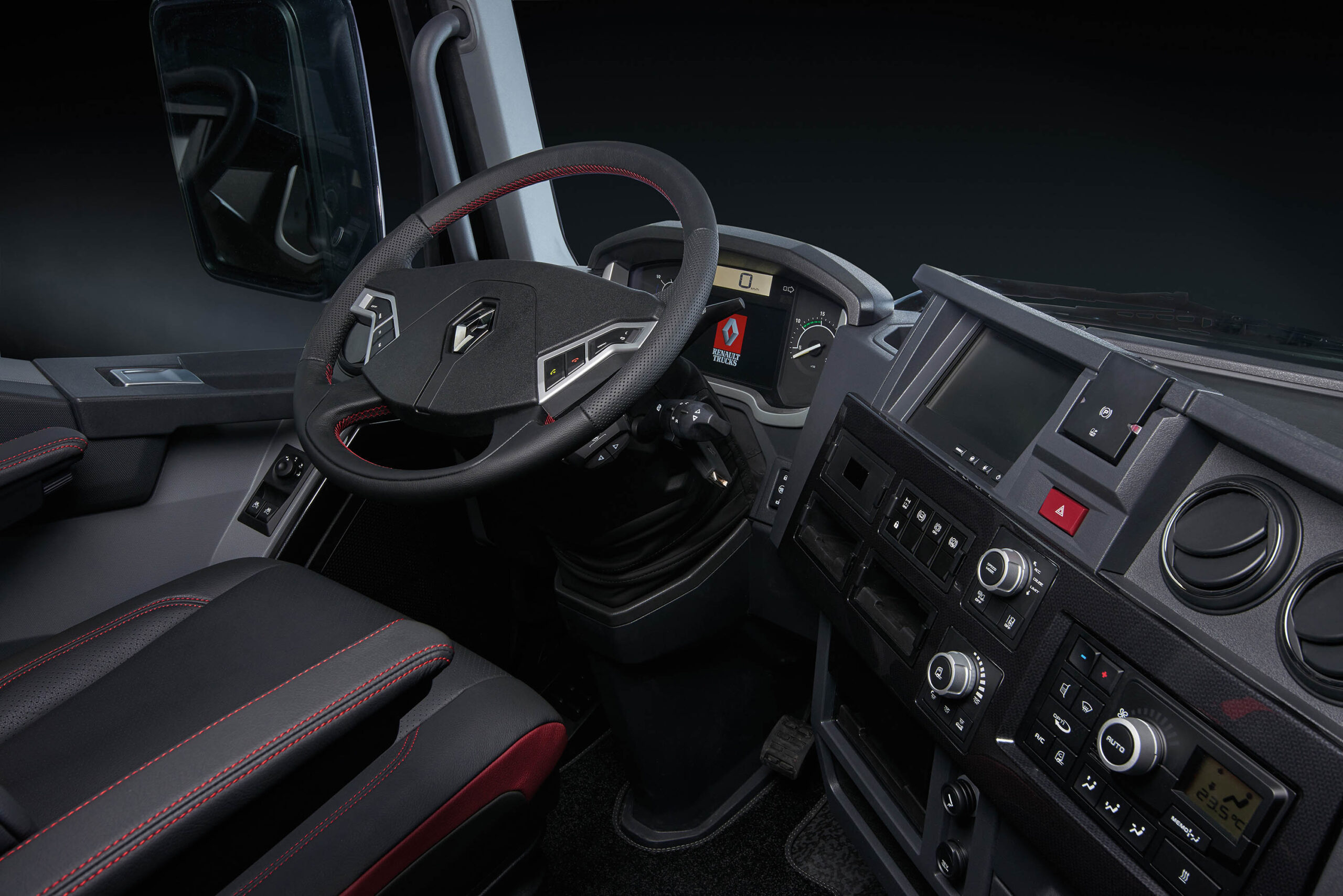 renault-trucks-high-edition_interieur_lowres