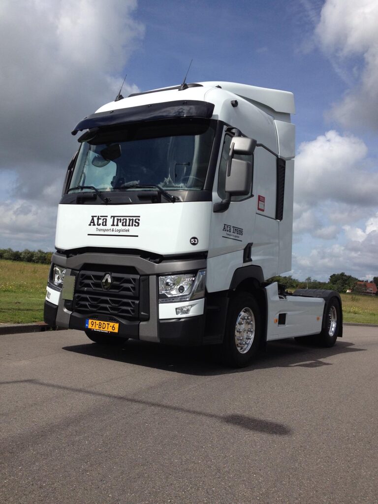 Eerste Renault T voor Ata Trans