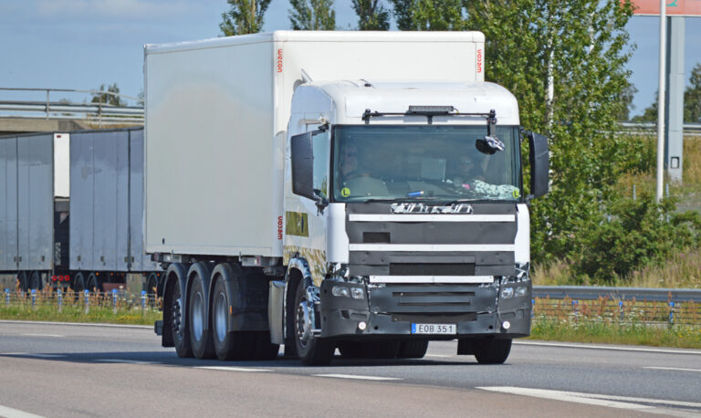 Camouflage-Scania's opnieuw gespot