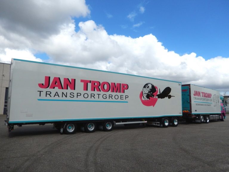 Mega Airfreight Trailer en dolly voor Jan Tromp