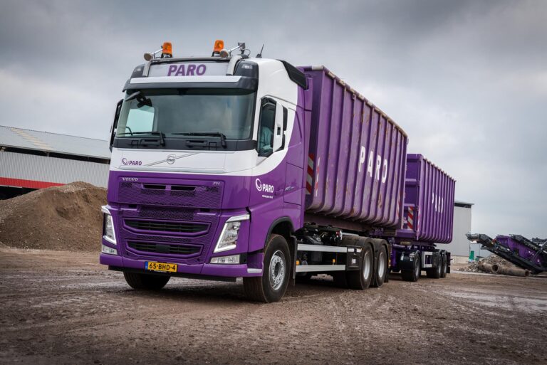 Vier Volvo FH 420's voor PARO