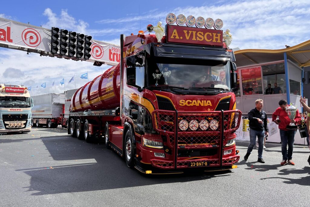 Scania R650