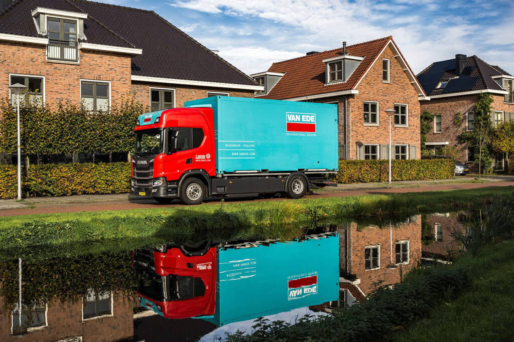 Van Ede International Moving