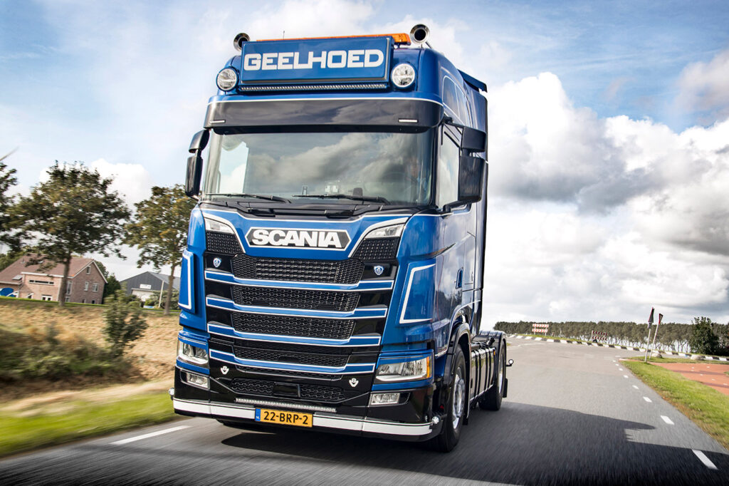 Scania 590S