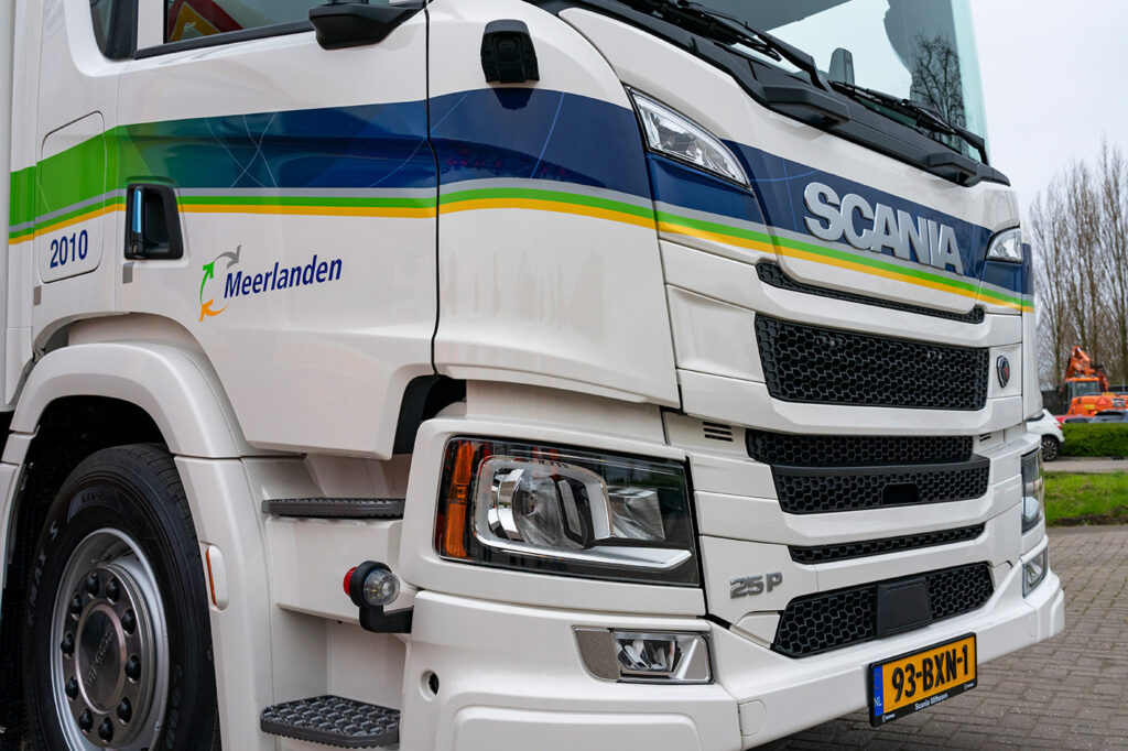 Scania 25P